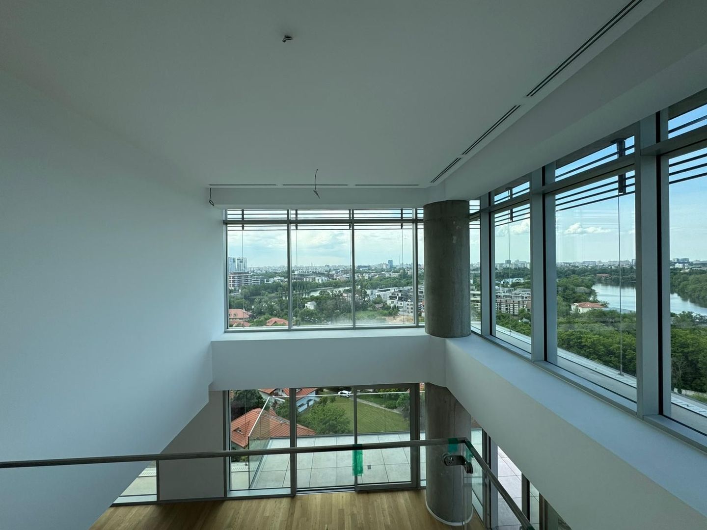 PENTHOUSE SPECTACULOS UpSite || 1.800.00+TVA || boxa si loc de parcare incluse - Poză 7