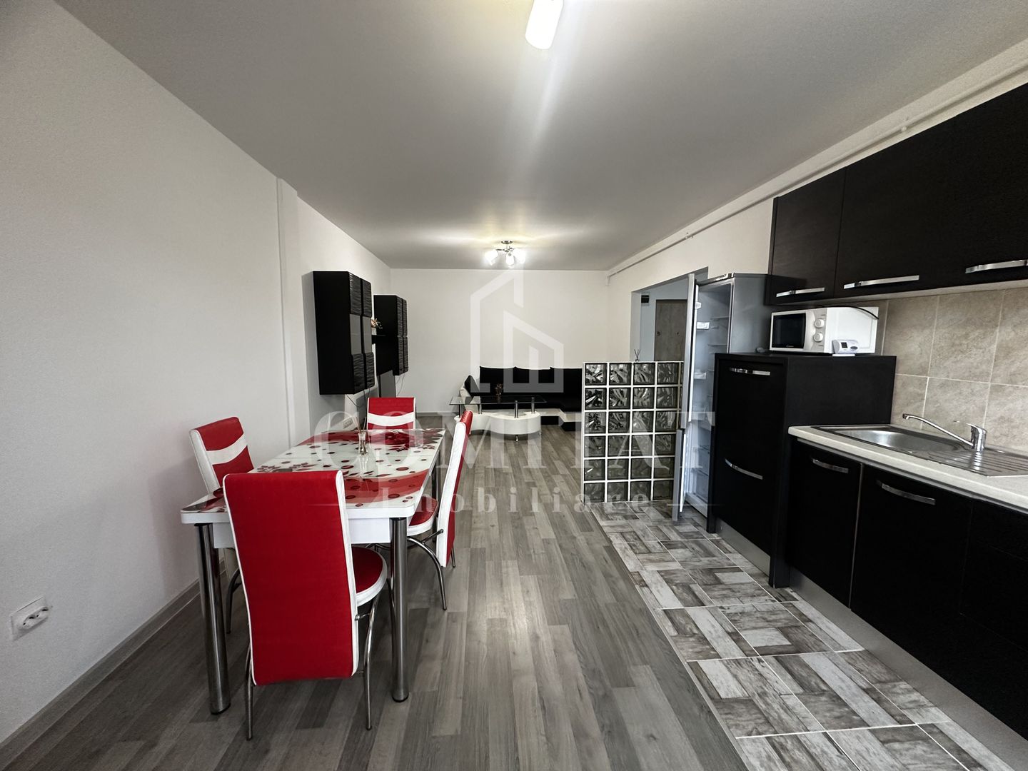 Apartament 2 camere | La cheie | Zona Str Cetatii - Poză 2