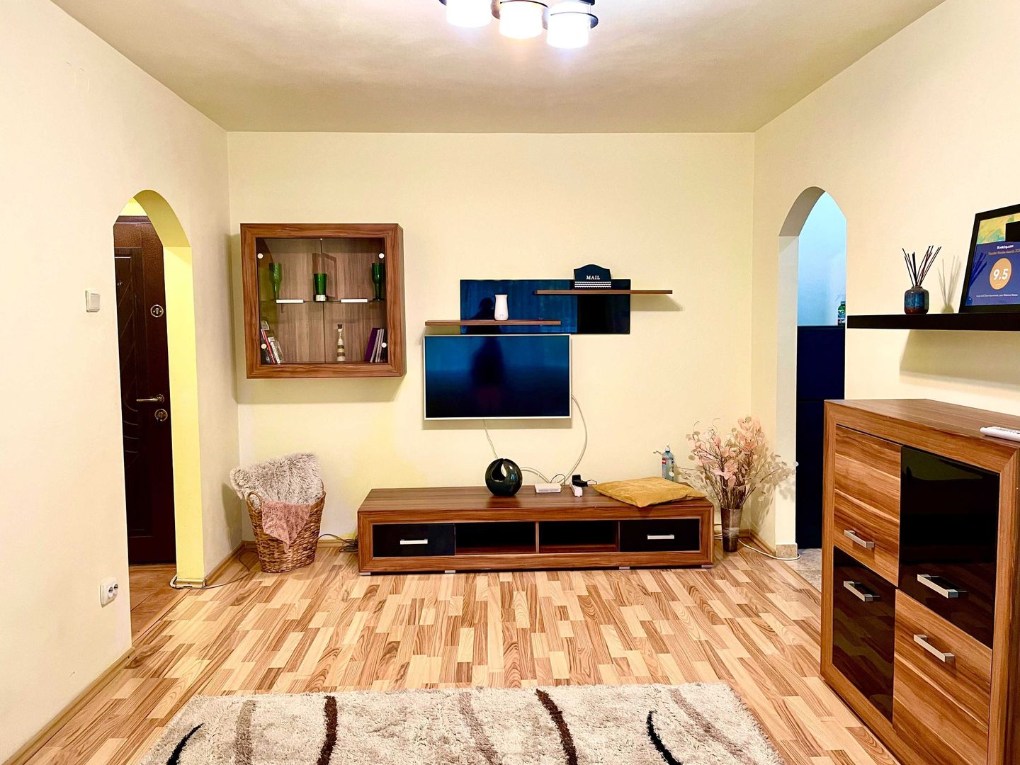 Inchiriere ap 2 camere Vatra Luminoasă - Poză 2