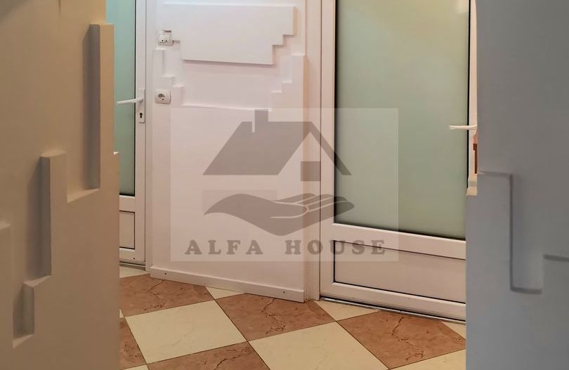 Apartament cu trei camere, zona Racadau 74 mp - parcul Trandafirilor - Poză 11