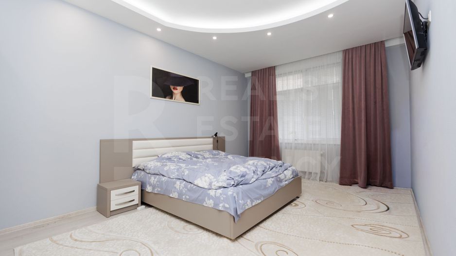 Chirie, apartament, 2 camere, str-la 31 August 1989, Centru - Poză 1