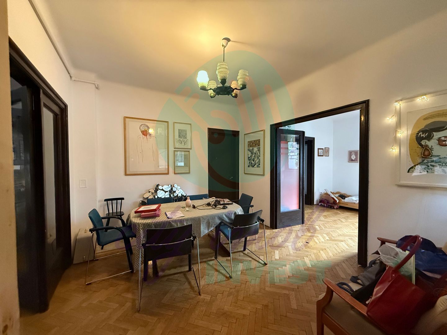 Proprietate rara pe o strada boema - Poză 19