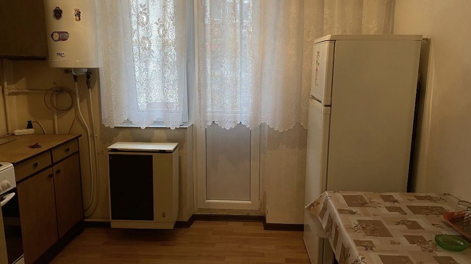 BRASADAS vinde garsoniera 36mp pe Ostrovului la etajul 3. - Poză 2