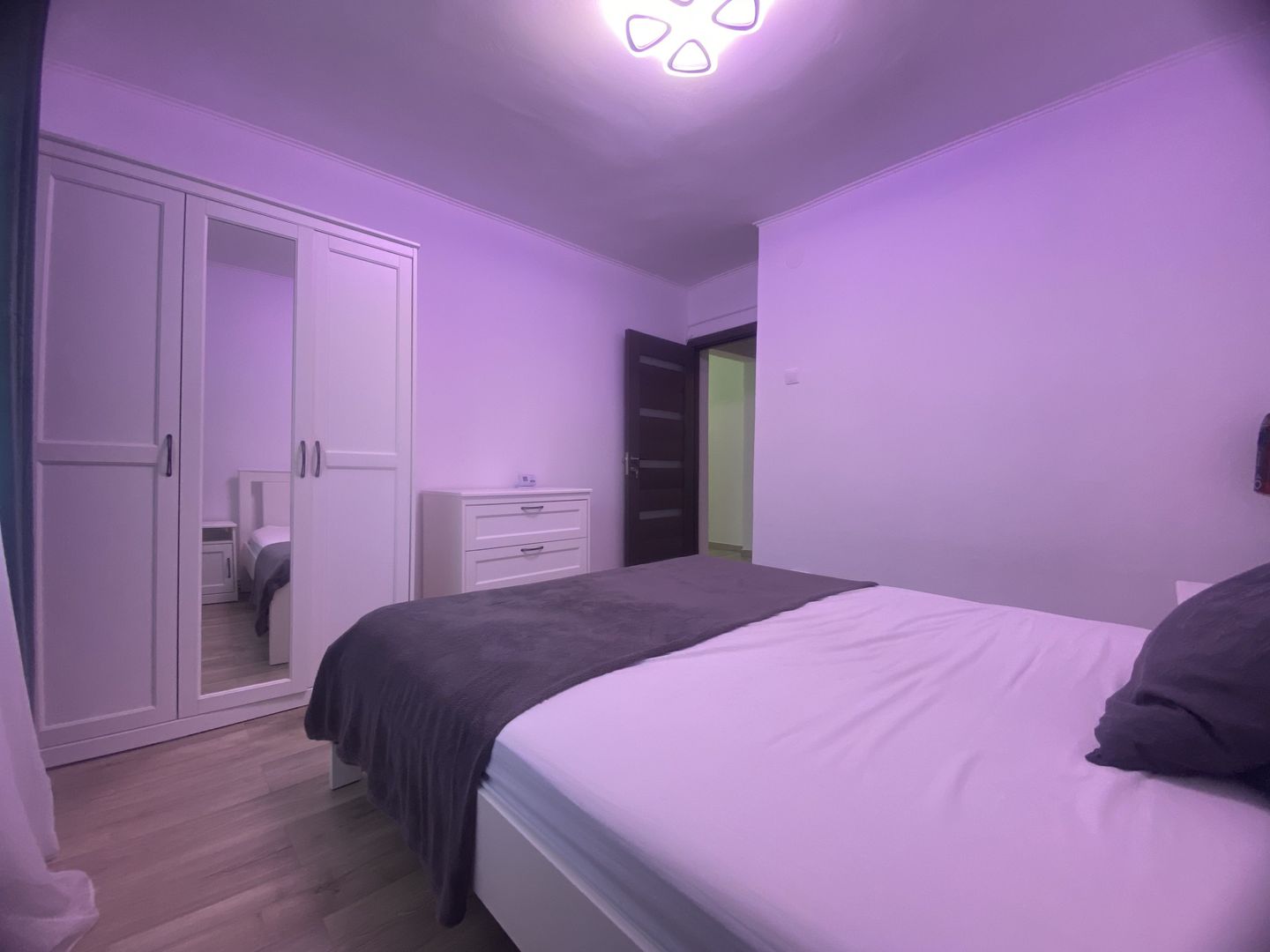 Etajul 1! VAnzare apartament cu 3 camere in Targoviste - micro 11 - Poză 6