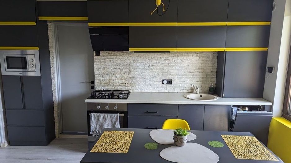 Apartament cu 3 camere, 2 balcoane și 2 locuri de parcare – Borhanci - Poză 1