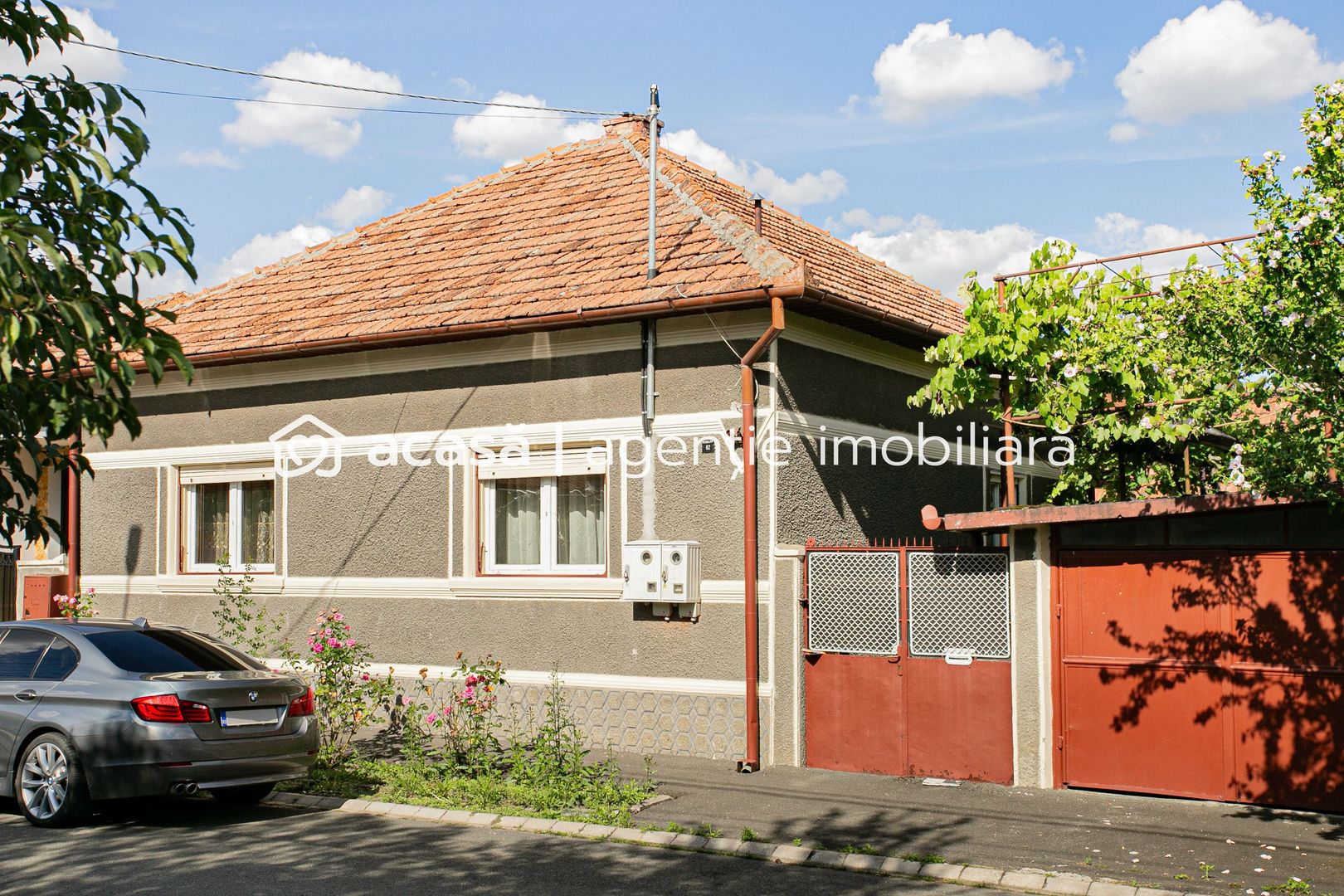 Rezervat Casa din caramida cu teren generos in Gradiste - Poză 3