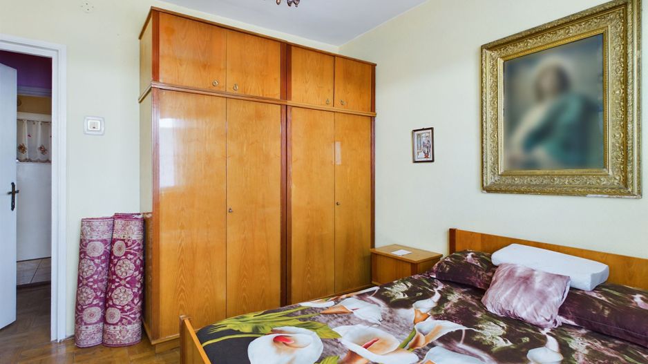 Apartament clasic cu 2 camere în Grădiște - Poză 3