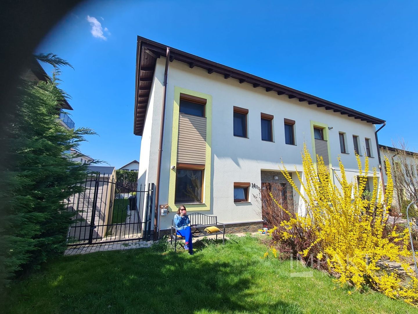 Casa cuplata moderna de inchiriat in cartierul Borhanci - Poză 1