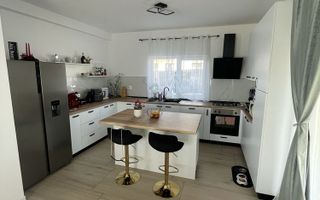 Casa individuală modernă, Miroslava, P+1, 120 mp utili, 500 mp teren, complet mobilată și utilată - Poză 3