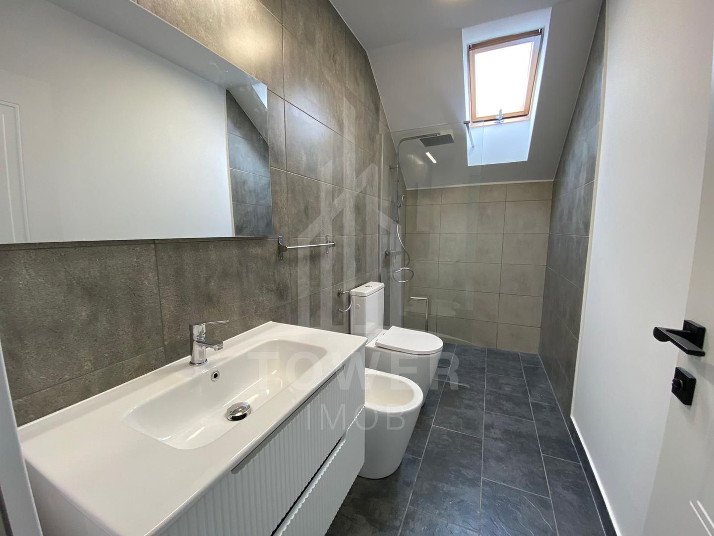 Casă nouă de închiriat,  4 camere | Prima închiriere | Cisnădie - Poză 14