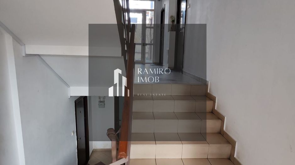 GARSONIERA 30MP, EROII REVOLUTIEI - Poză 14