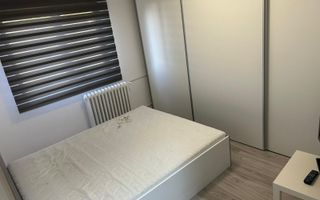Vand apartament  3 camere - Poză 4