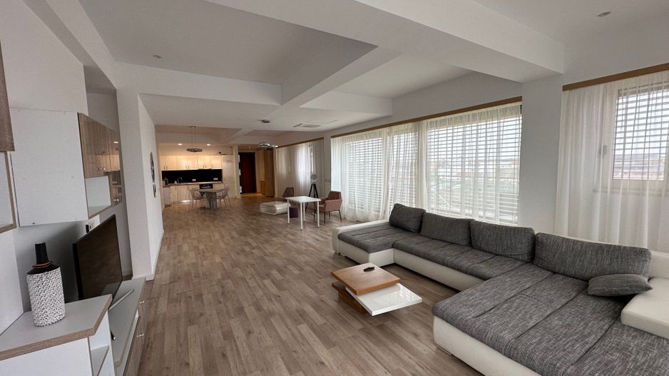 Luxury Penthouse for Rent - Poză 2