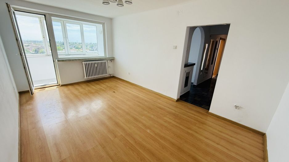 Calea Șagului | 3 camere | Decomandat | Bloc izolat | View superb - Poză 2