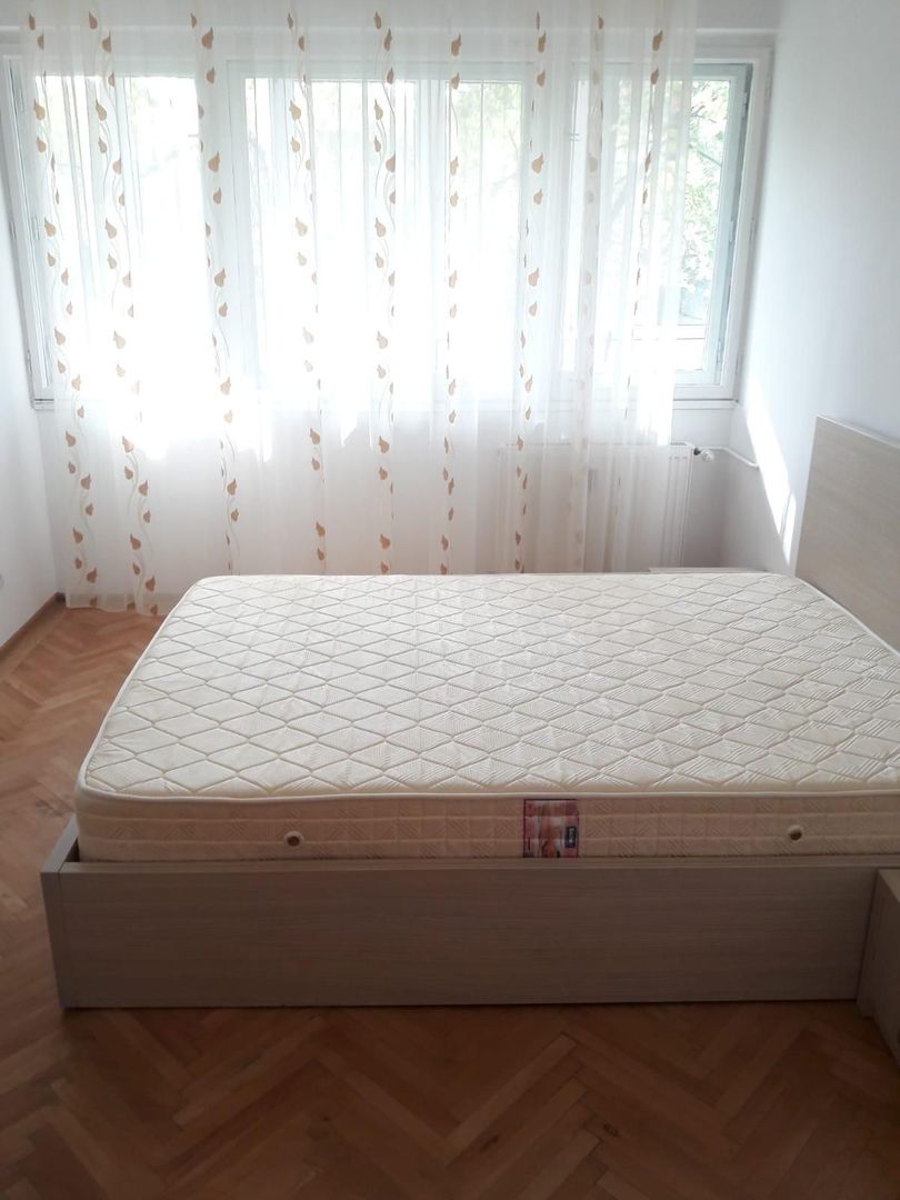 Închiriez apartament 3 camere, Iancului, metrou 1 minut - Poză 3