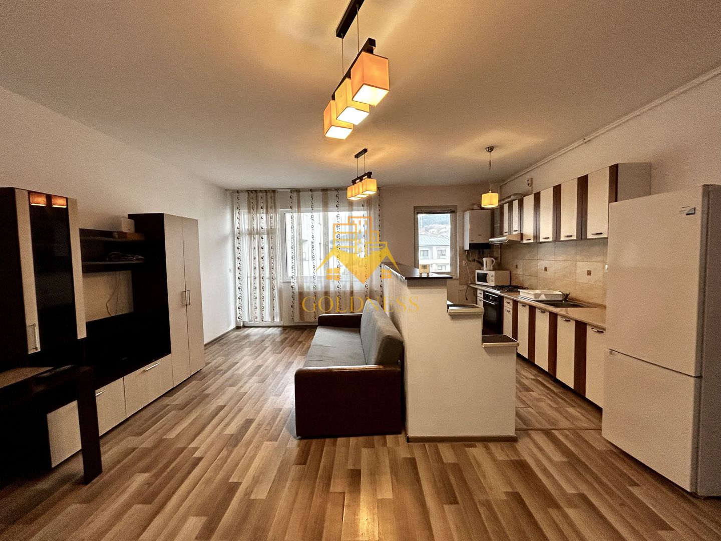 2 camere open space, Parcare, Zona Sub Cetate, Mega Image, Floresti - Poză 3