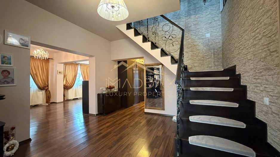 Vila spatioasa cu vedere spre lac Corbeanca - Poză 13