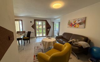 Apartament tip casă la curte, lângă pădure – Zărnești - Poză 13