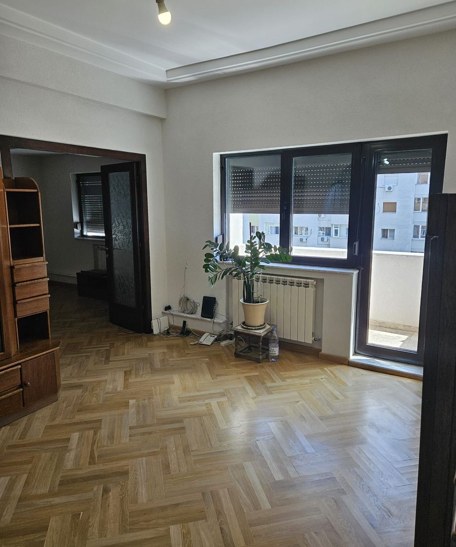 Apartament cochet, ultra-spatios, patru camere, Calea Mosilor - Poză 7