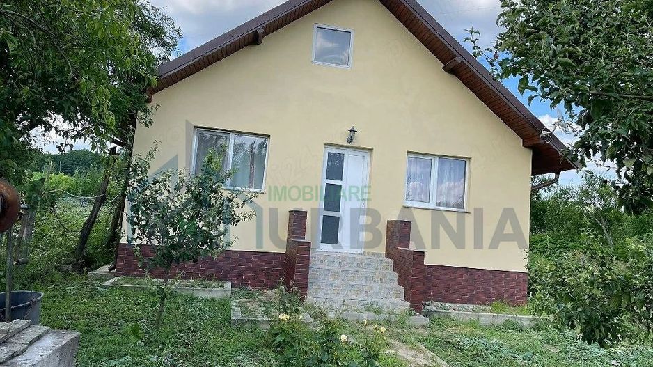 # De vanzare Casa 3 camere si teren 2000 mp com. Schitu Duca - Poză 1