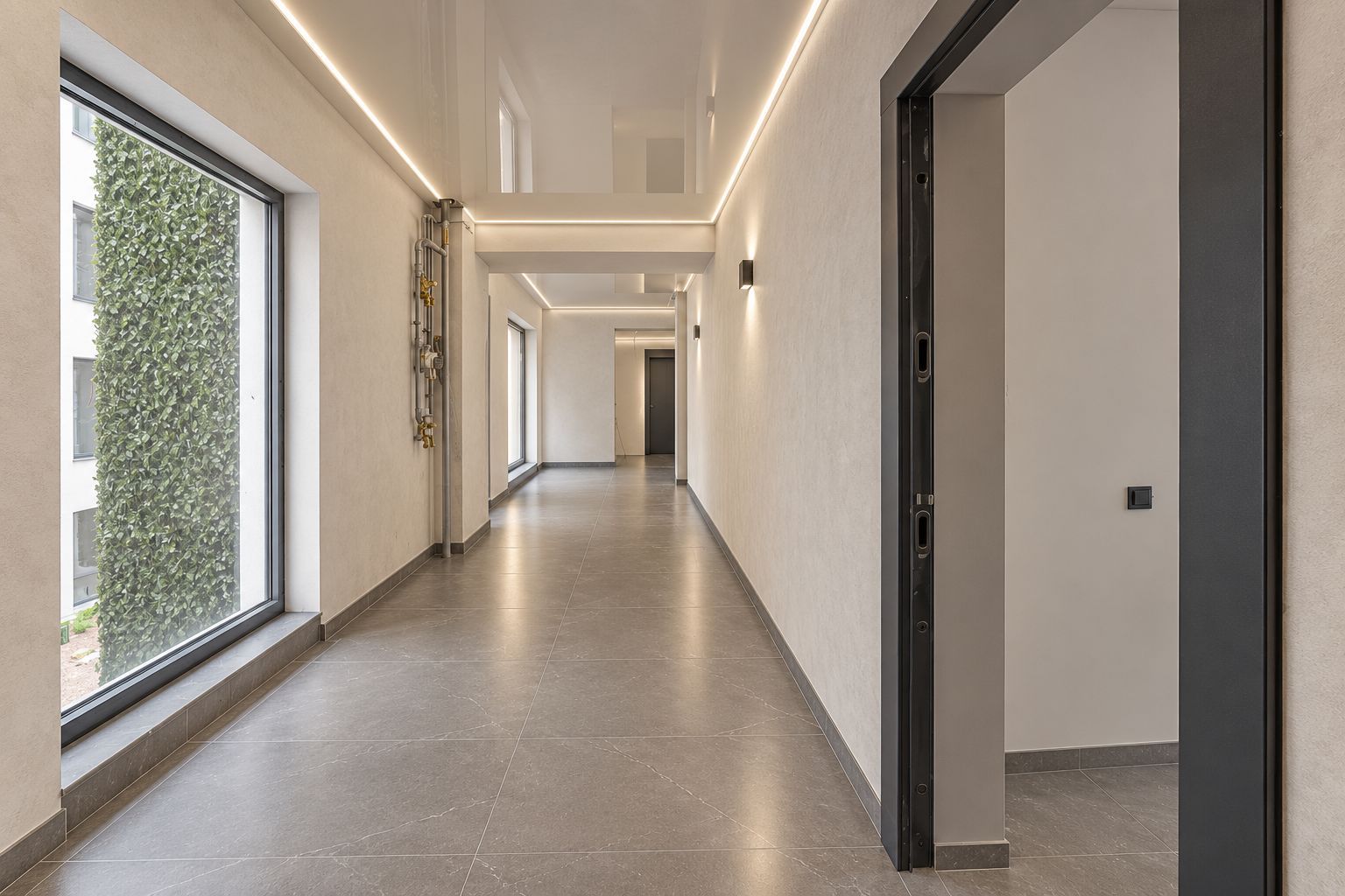 Tomis Nord - Vanzare apartament decomandat cu 2 camere,  bloc nou. - Poză 4
