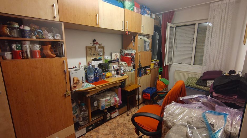 Garsoniera decomandata, suprafata generoasa - Poză 1