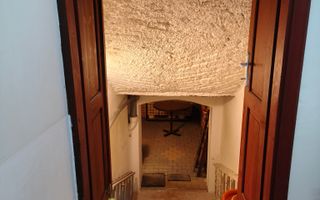 Casa de locuit Central 310 mp utili + 2 spatii comerciale de la strada - Poză 13