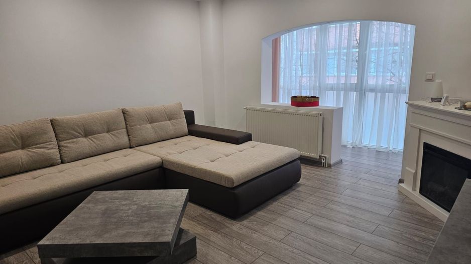 Inchiriere apartament 3 camere, modern, Prundu - Poză 2