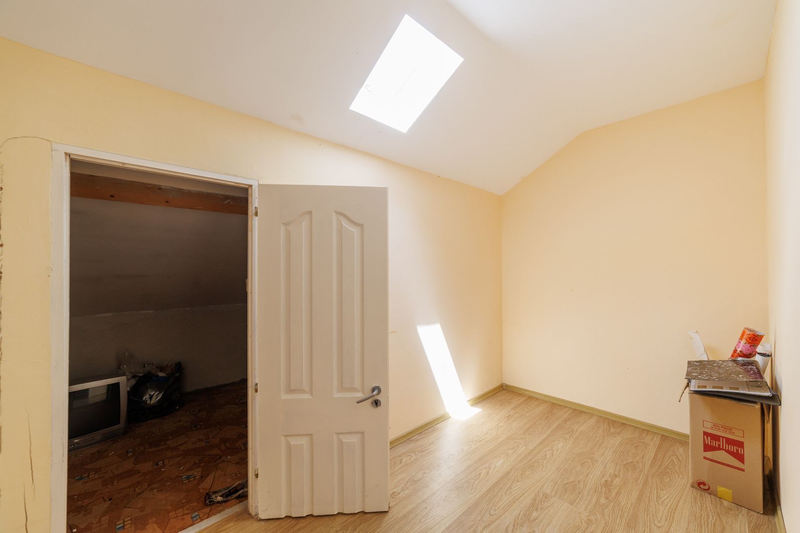 Casa P+M cu 4 camere si teren de 705 mp | Pitesti – Strada Zborului - Poză 16