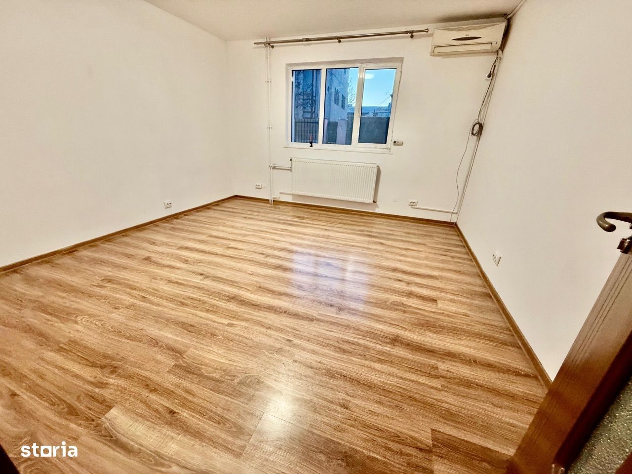 BRASADAS închiriază vila - zona Popa Nan, Calea Calarasilor. - Poză 15