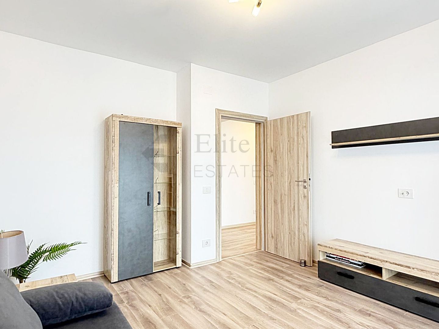 Apartament 4 camere de inchiriat in Prima Onestilor - Poză 11