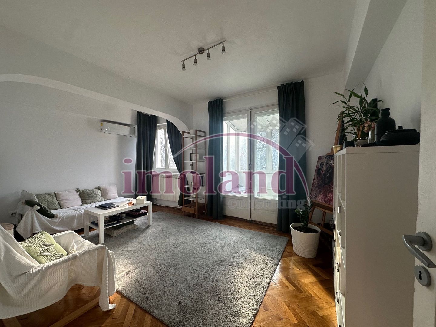 Vanzare - 2 camere  decomandate cu balcon - 46,4mp - Vedere Libera Parc Glinka - Poză 2