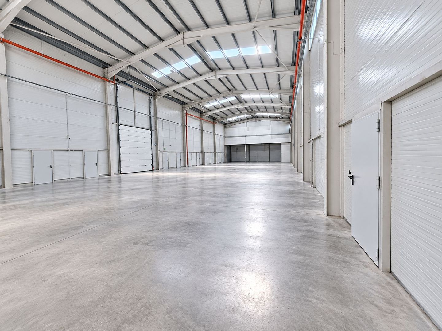 Hală industrială de închiriat | 729 mp depozitare + 474 mp birouri - Poză 4