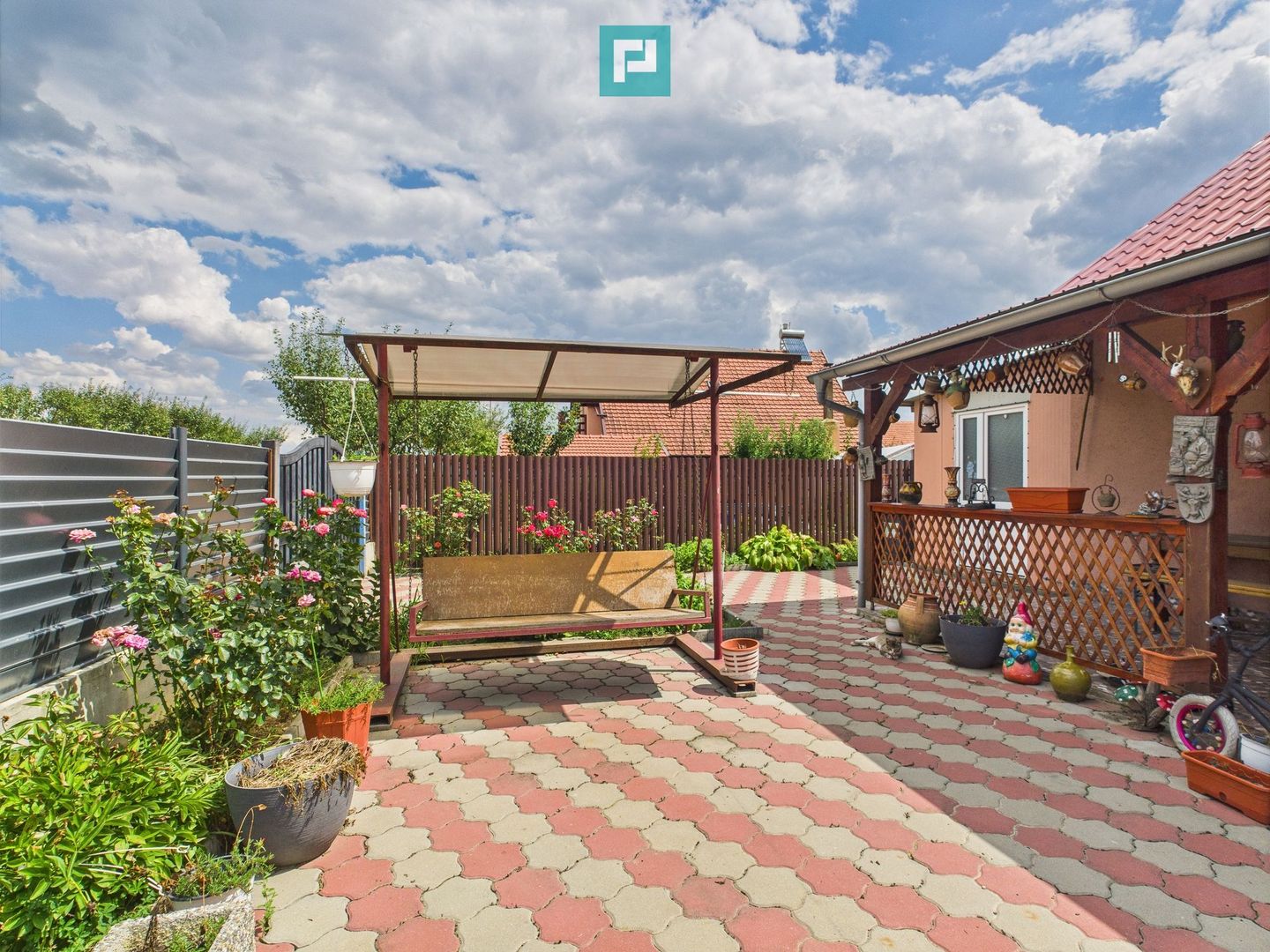 Casă spațioasă cu grădină în Topolovățu Mare - Poză 22