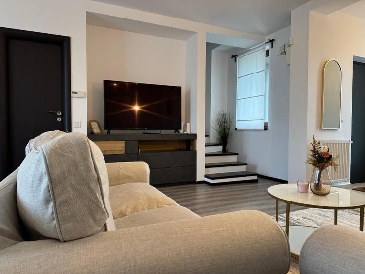 House for rent 4 rooms | Pipera-Voluntari | 2 parking spaces - Poză 2