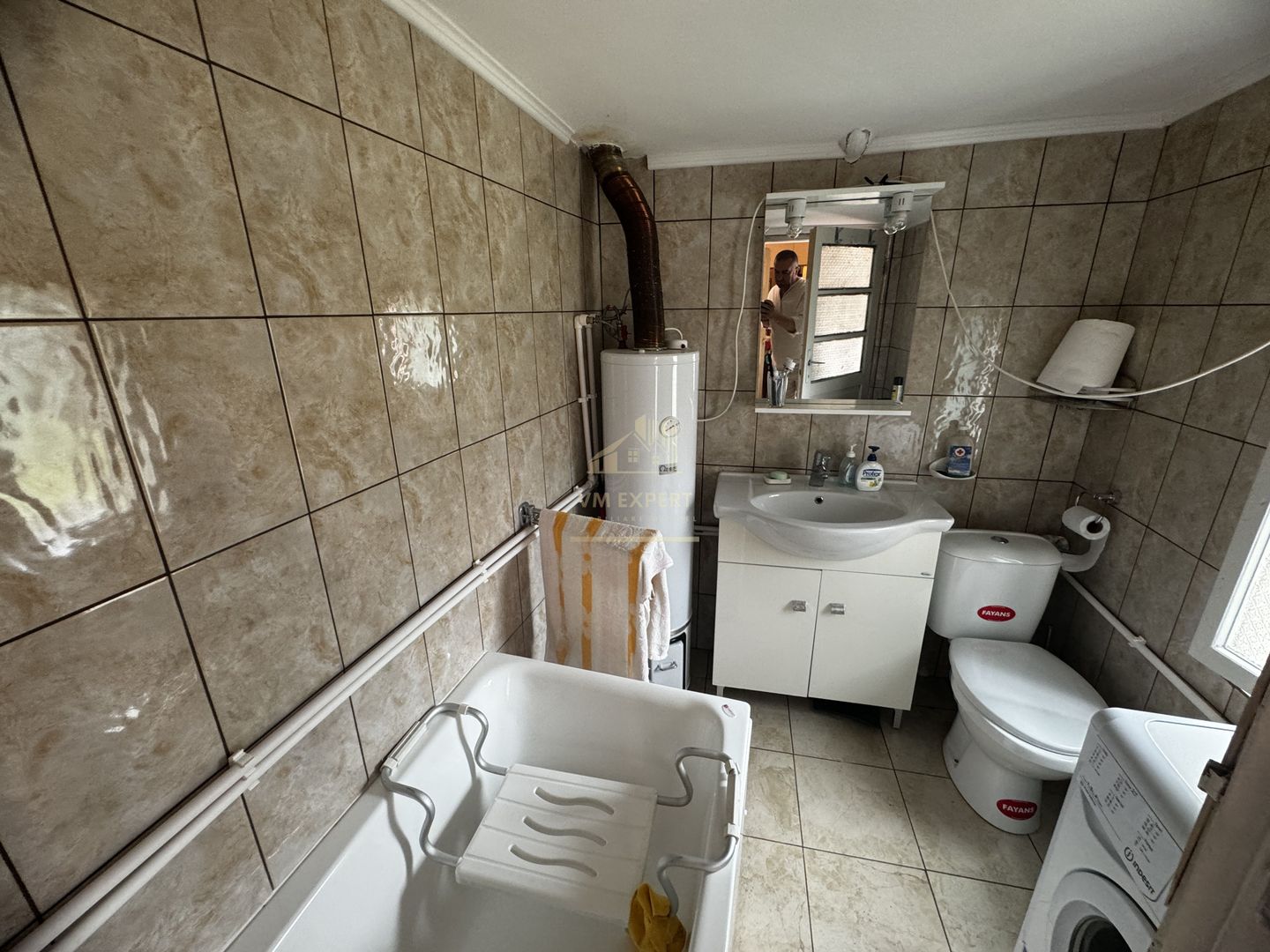 CASA 3 CAMERE, PLUS ANEXE, TEREN 2141 MP, BEREVOIESTI, ARGES - Poză 10