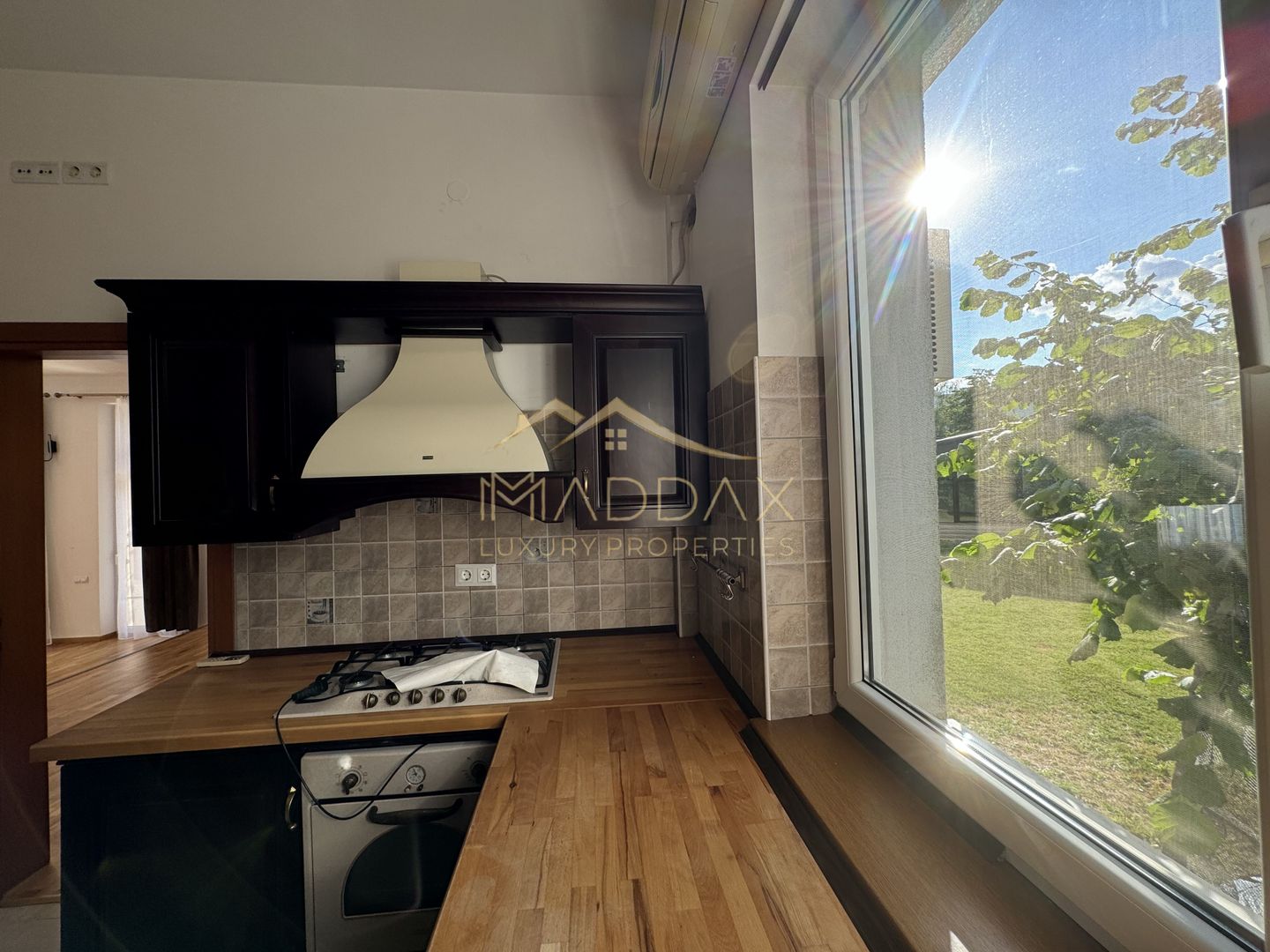 Vila Individuala _7 camere***Piscina***Teren 1000 mp // Erou Iancu Nicolae - Poză 17