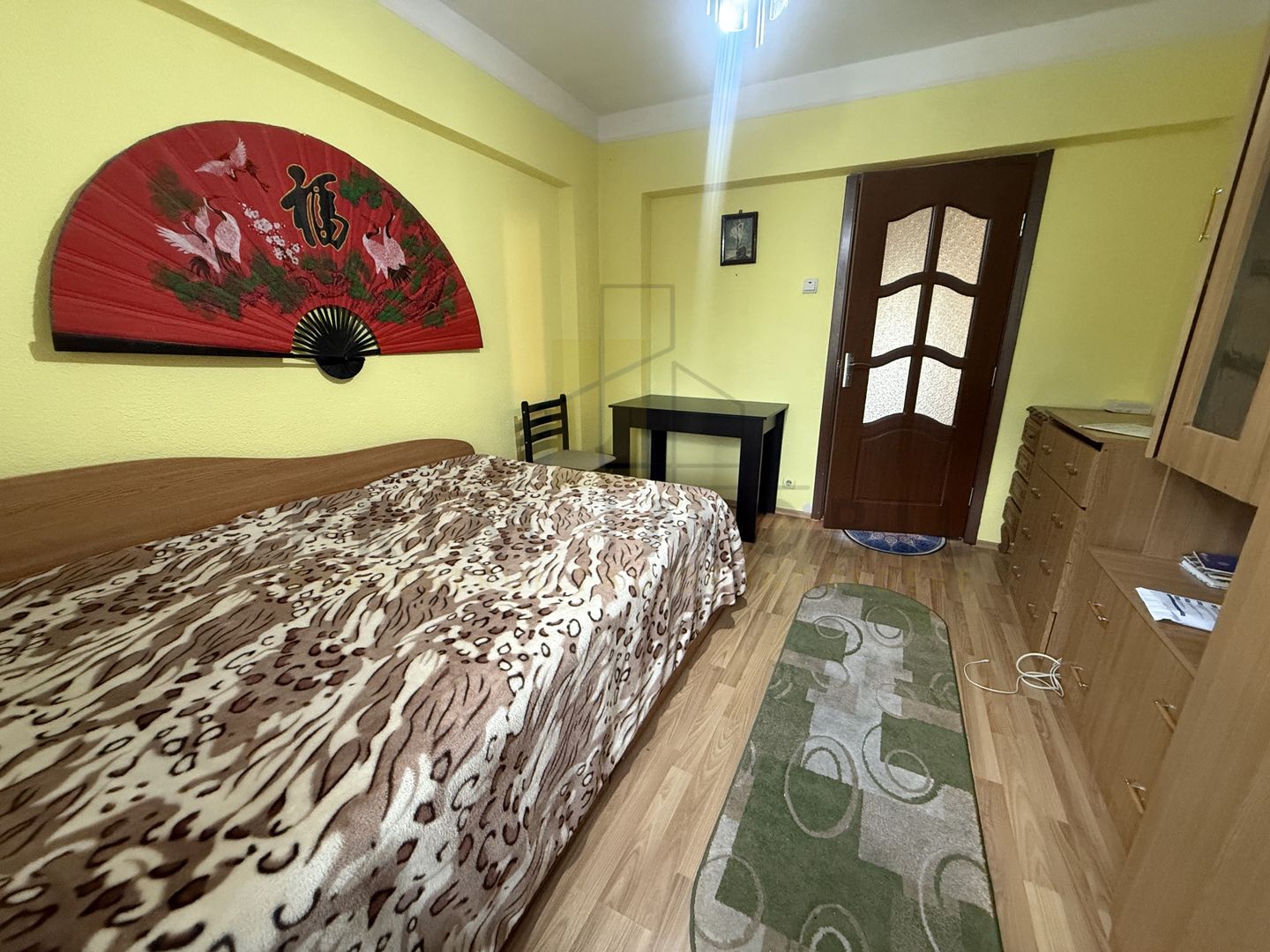 4 camere Decomandat Dacia, etaj intermediar, 1980 - Poză 4