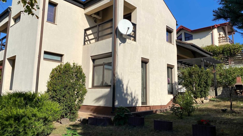 Casa de vanzare Bucium,Cartier IC Bratianu,235 MP utili,521 MP teren - Poză 1