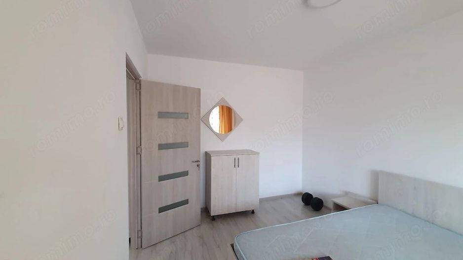 Închiriere Apartament cu 2 camere decomandat, 2 min metrou, parcare, 2 AC - Poză 4