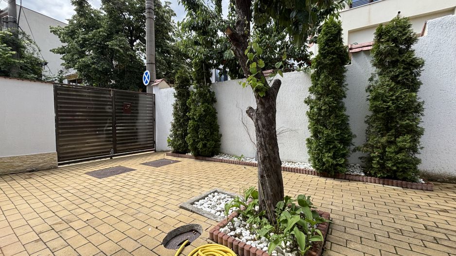 VILA | 2 CAMERE | CURTE - Poză 1