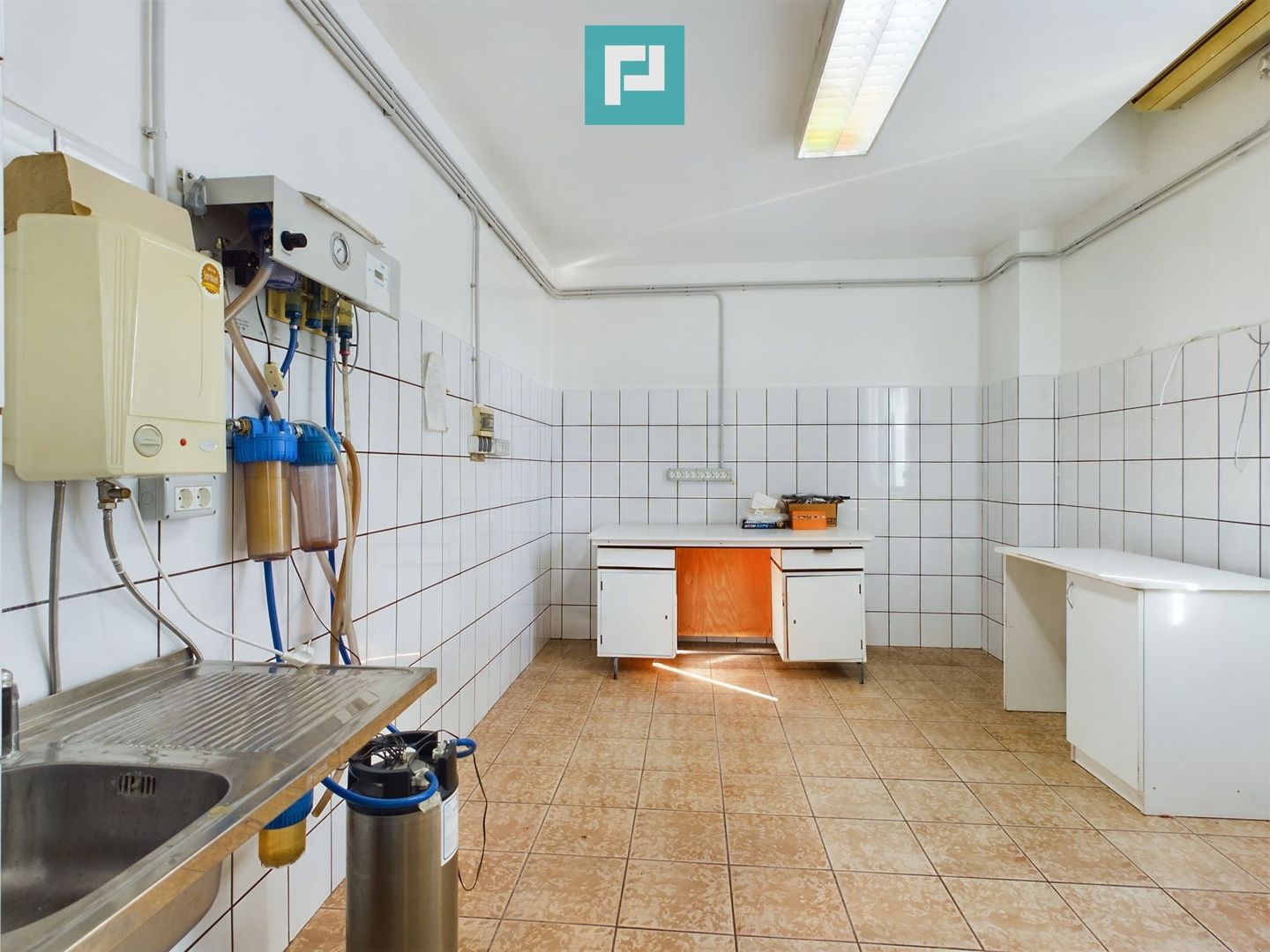 Spațiu medical generos situat ultracentral - Poză 3