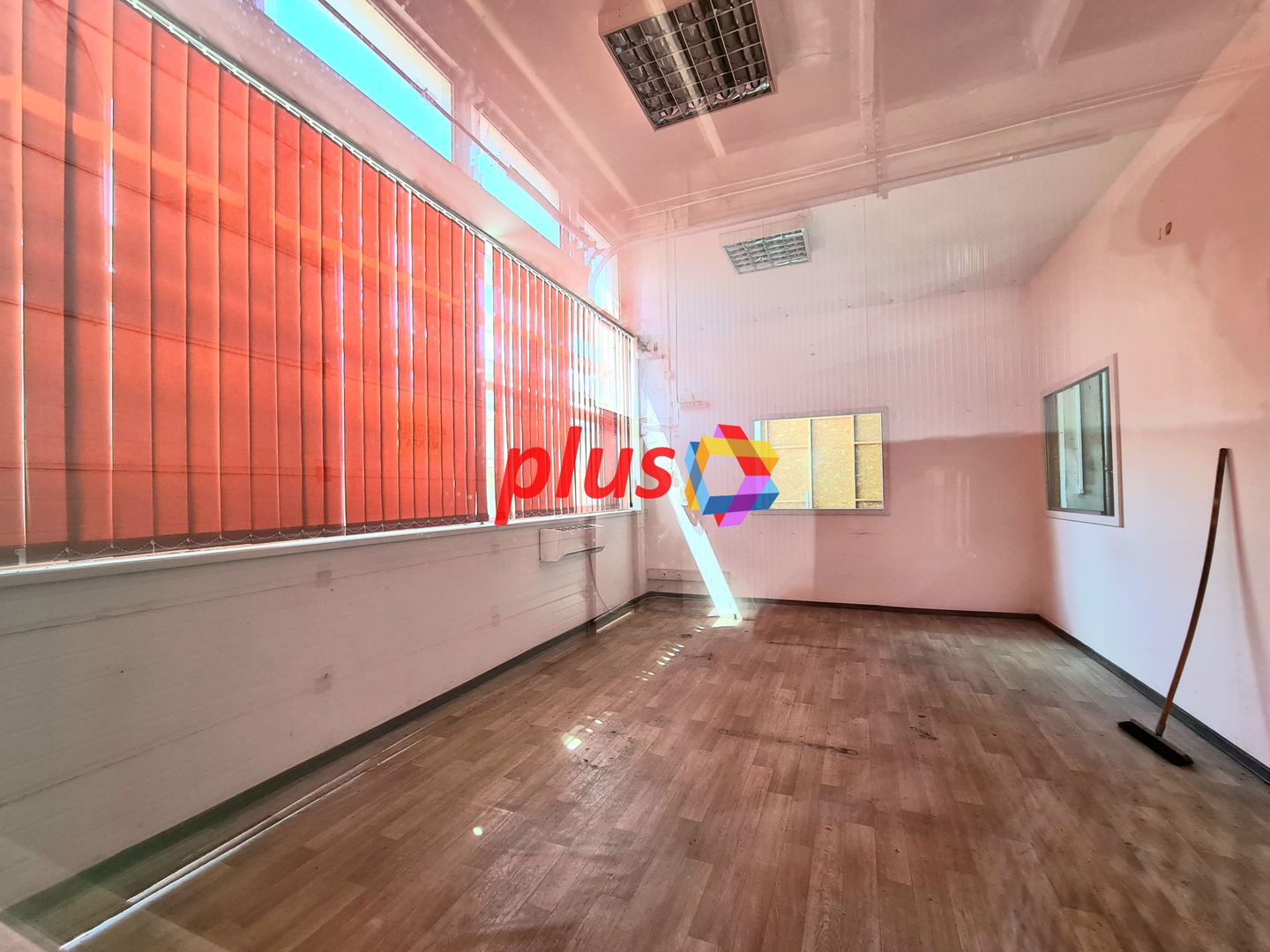 Hala de închiriat Brasov - 420 mp  #plus-imo.ro - Poză 4