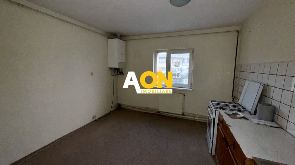 De vanzare apartament 3 camere, Cetate - Poză 9