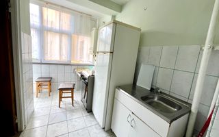 Garsonieră, Etaj Intermediar, Zona Cetate - Poză 3