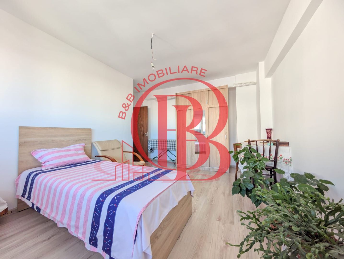 Apartament decomandat 3 camere Sector 3 Titan-Th. Pallady - Poză 2