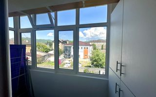 Apartament 3 camere de închiriat – zonă centrală - Poză 6