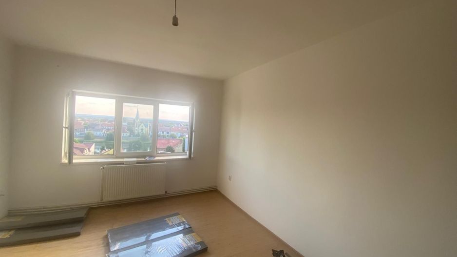 Apartamente de vânzare Lugoj , trei camere, zona Central - Poză 5