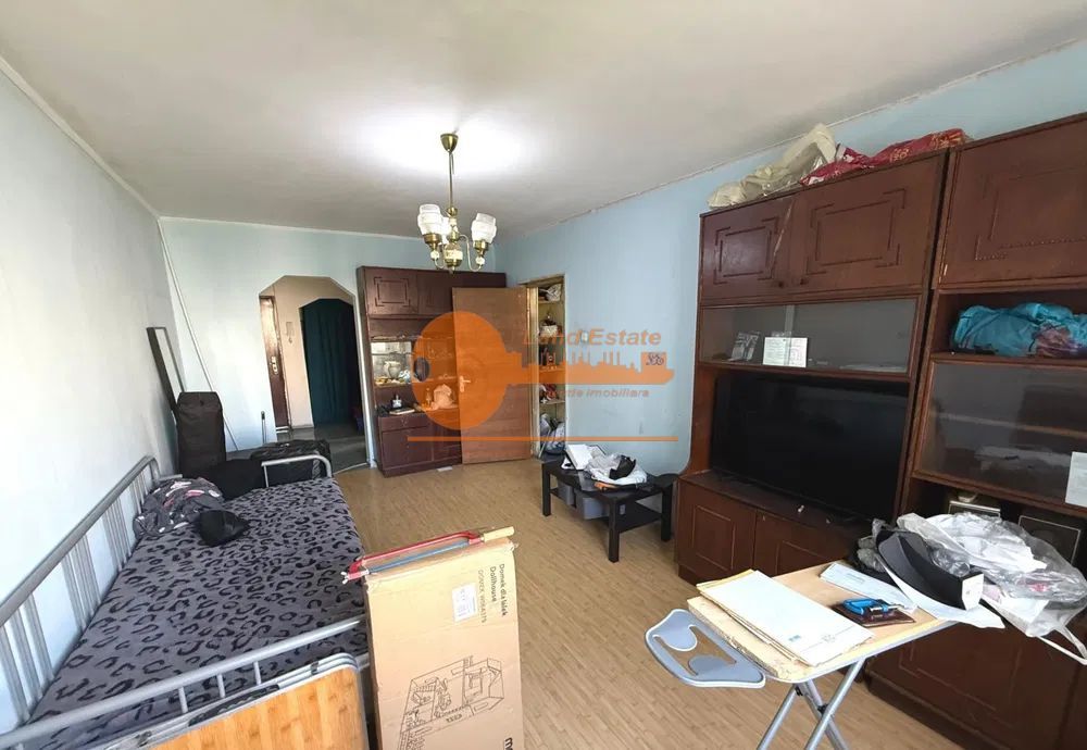Apartament cu 3 camere in zona Crangasi - Poză 7