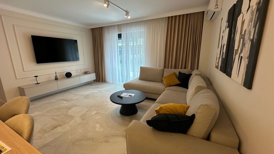 Apartment deosebit  se vinde complet mobilat - Poză 1